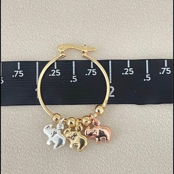18k Gold Filled Elephants Hoop Earrings - Picture 6 of 7